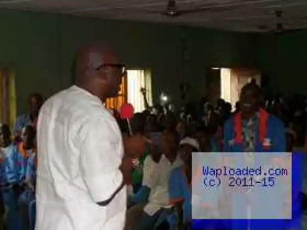 Photos: Fayose Gives Christmas Gifts To Mechanics In The State